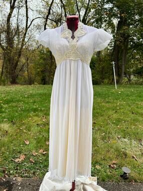 dress wedding reception white cream yellow lace beaded 1960s